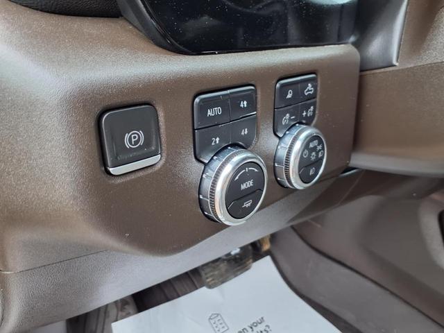 Photo of 2023 Summit White GMC Sierra 1500