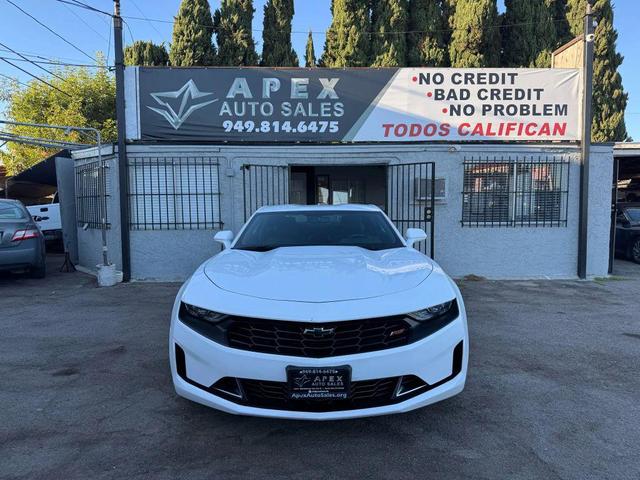 Photo of 2021 White Chevrolet Camaro