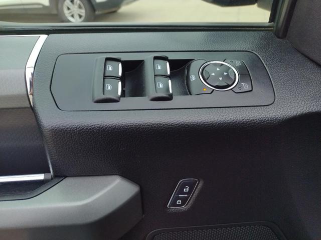 Photo of 2015 Tuxedo Black Metallic Ford F-150