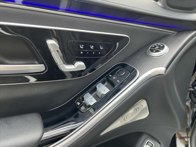 Photo of 2023 Black Mercedes-Benz S-Class