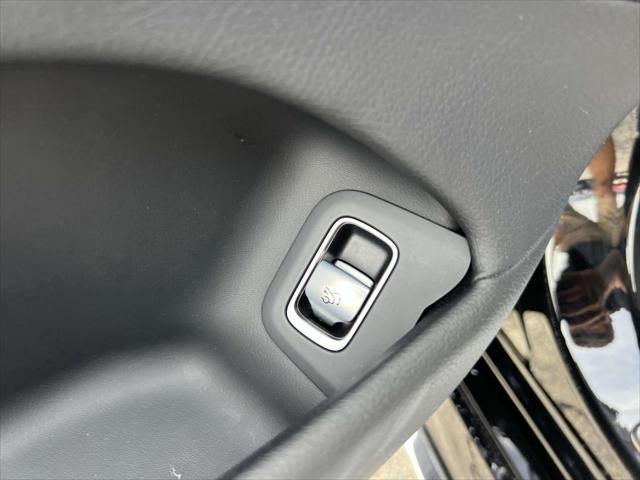 Photo of 2023 Black Mercedes-Benz S-Class