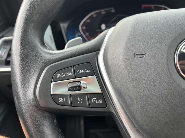 Photo of 2019 Black Sapphire Metallic BMW 330