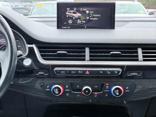 Photo of 2017 Black Audi Q7