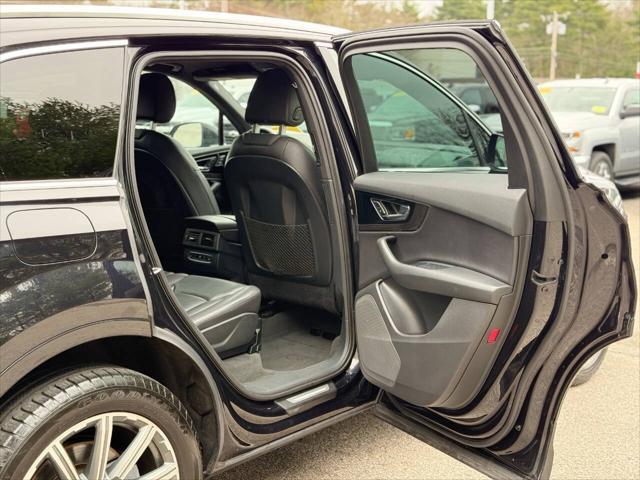 Photo of 2017 Black Audi Q7