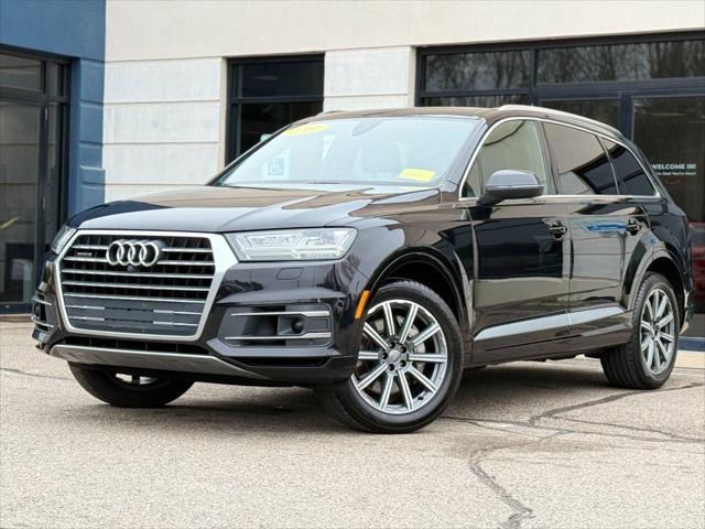 Photo of 2017 Black Audi Q7