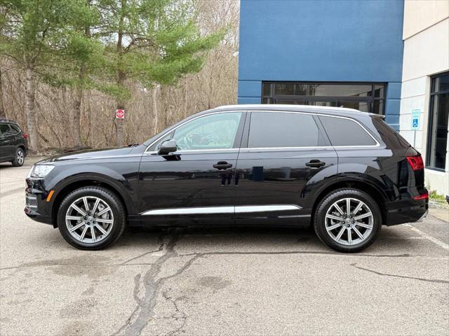 Photo of 2017 Black Audi Q7