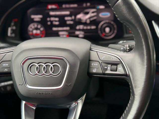Photo of 2017 Black Audi Q7
