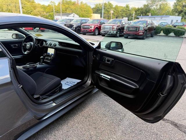 Photo of 2021 Carbonized Gray Metallic Ford Mustang