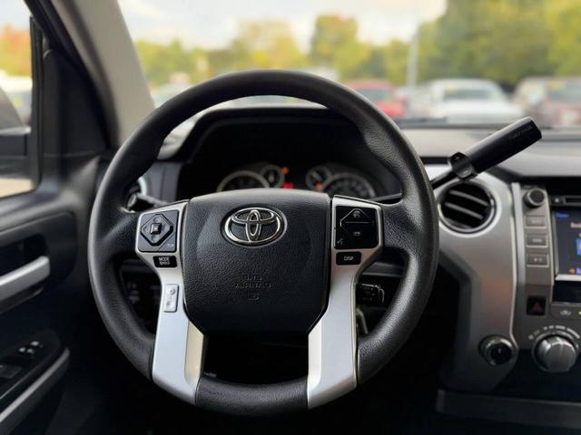 Photo of 2015 Magnetic Gray Metallic Toyota Tundra