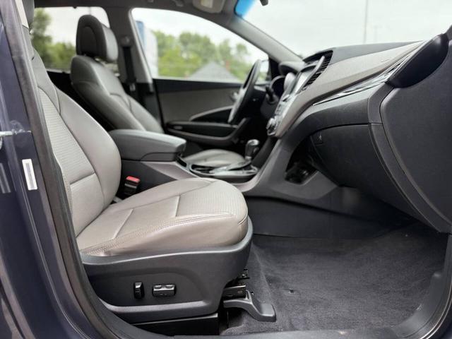 Photo of 2015 Marlin Blue Hyundai Santa Fe Sport