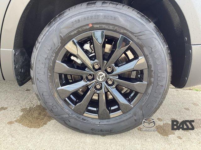 Photo of 2025 Machine Gray Metallic Mazda CX-50