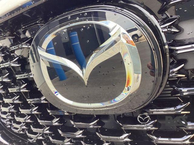 Photo of 2025 White Metallic Mazda CX-5
