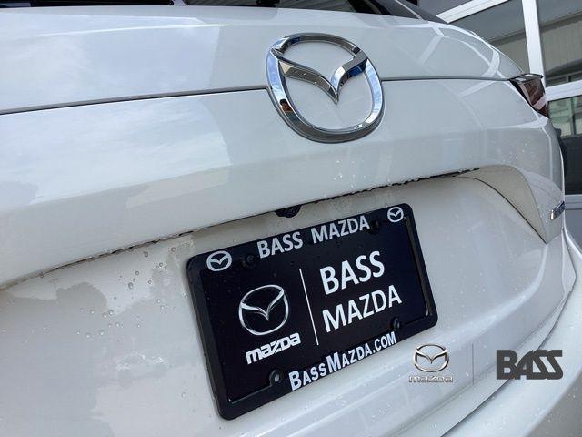 Photo of 2025 White Metallic Mazda CX-5