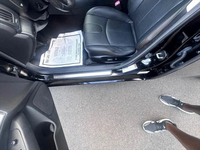 Photo of 2013 Black INFINITI G37x