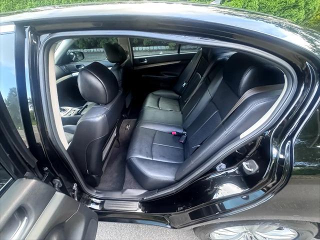 Photo of 2013 Black INFINITI G37x