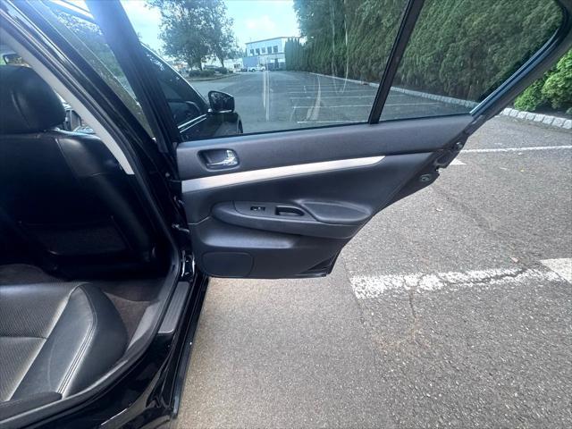 Photo of 2013 Black INFINITI G37x