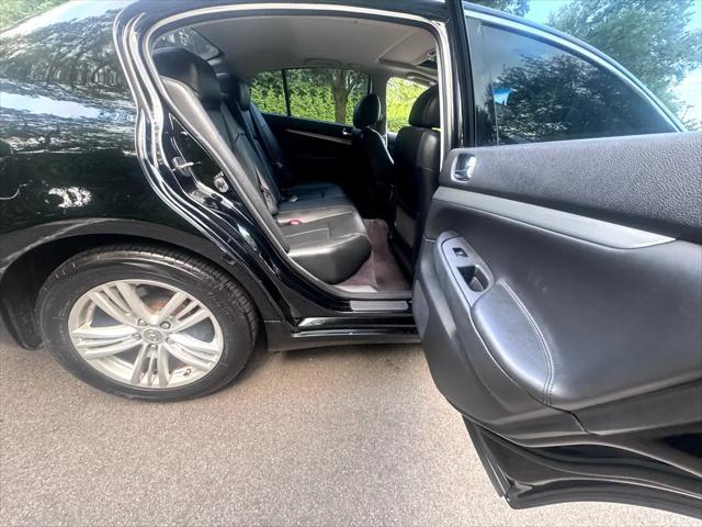 Photo of 2013 Black INFINITI G37x