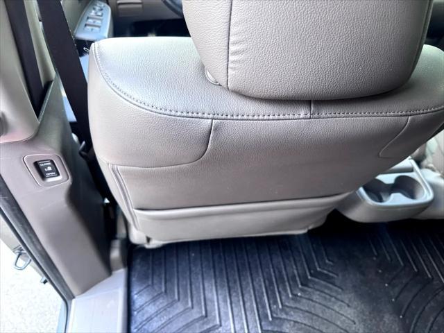 Photo of 2013 Gray Honda Odyssey