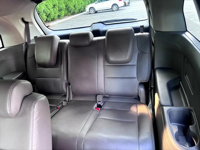 Photo of 2013 Gray Honda Odyssey