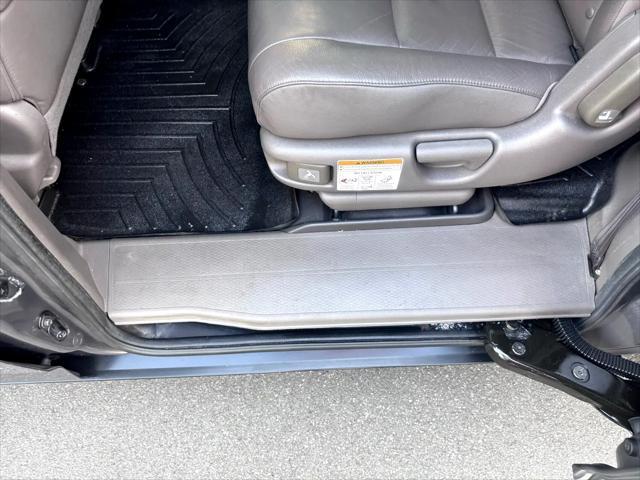 Photo of 2013 Gray Honda Odyssey