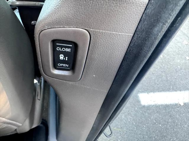 Photo of 2013 Gray Honda Odyssey