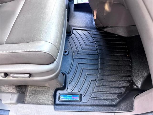Photo of 2013 Gray Honda Odyssey