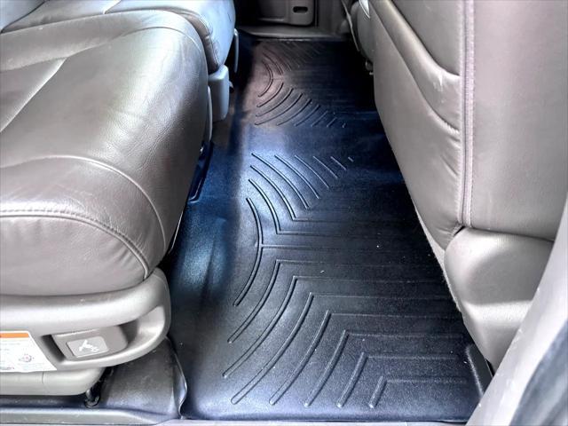 Photo of 2013 Gray Honda Odyssey