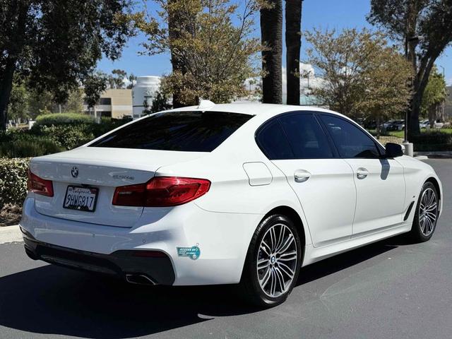 Photo of 2020 Alpine White BMW 530e