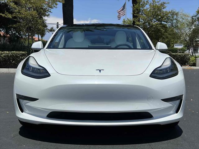 Photo of 2019 Pearl White Multi-Coat Tesla Model 3