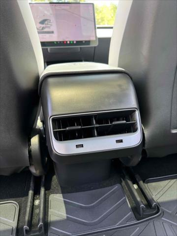 Photo of 2019 Pearl White Multi-Coat Tesla Model 3