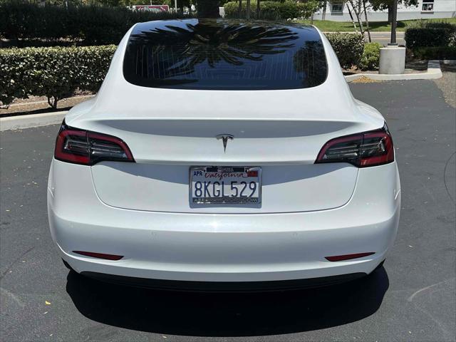 Photo of 2019 Pearl White Multi-Coat Tesla Model 3