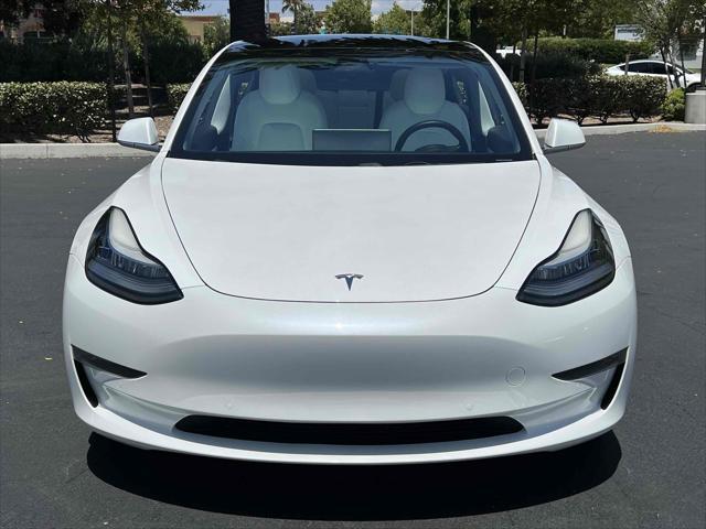 Photo of 2019 Pearl White Multi-Coat Tesla Model 3