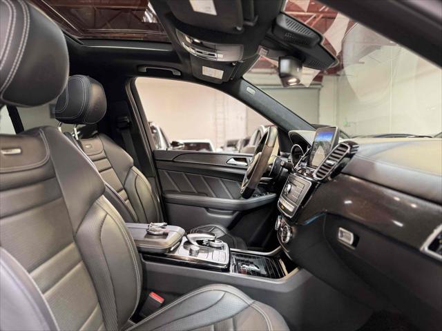 Photo of 2019 Obsidian Black Metallic Mercedes-Benz AMG GLE 63