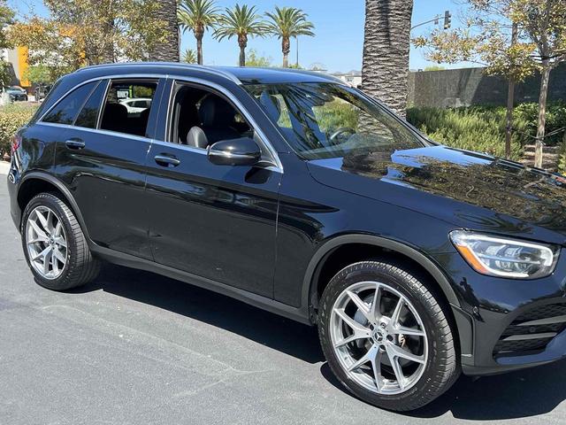 Photo of 2021 Black Mercedes-Benz GLC 300