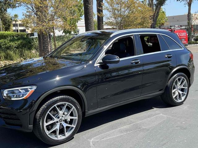Photo of 2021 Black Mercedes-Benz GLC 300