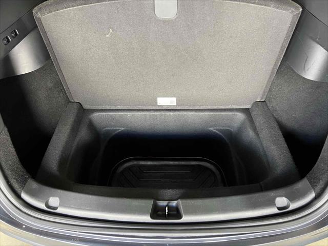 Photo of 2021 Midnight Silver Metallic Tesla Model Y