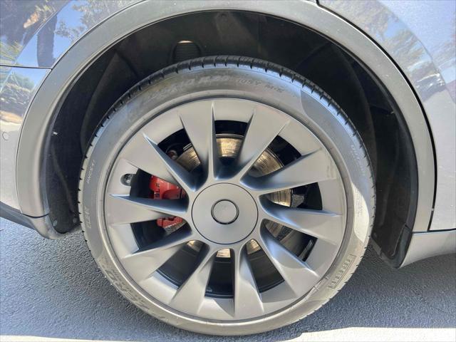 Photo of 2021 Midnight Silver Metallic Tesla Model Y