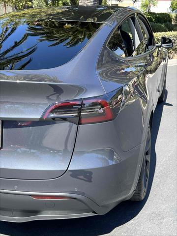 Photo of 2021 Midnight Silver Metallic Tesla Model Y