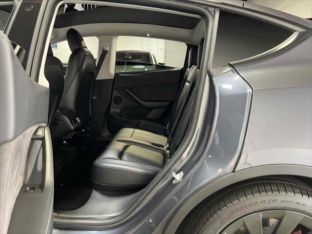 Photo of 2021 Midnight Silver Metallic Tesla Model Y