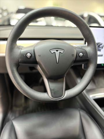 Photo of 2021 Midnight Silver Metallic Tesla Model Y