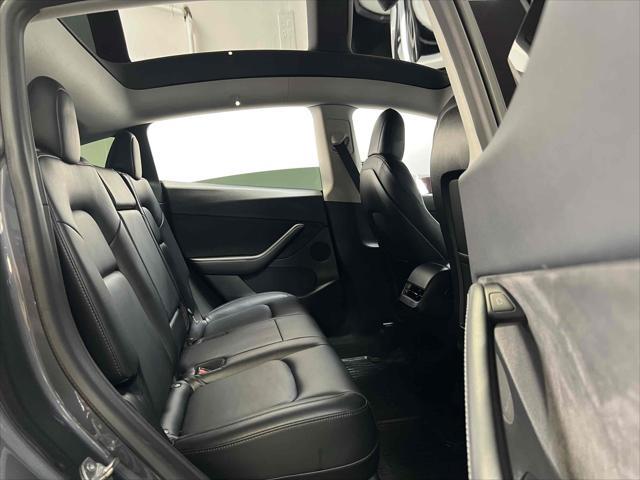Photo of 2021 Midnight Silver Metallic Tesla Model Y