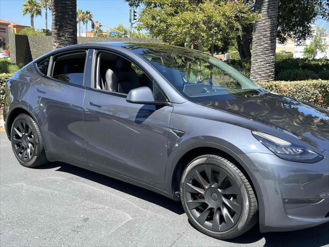Photo of 2021 Midnight Silver Metallic Tesla Model Y