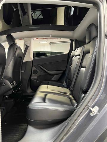 Photo of 2021 Midnight Silver Metallic Tesla Model Y