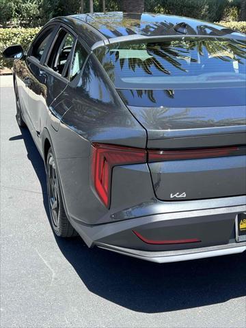 Photo of 2025 Interstellar Gray Kia K4