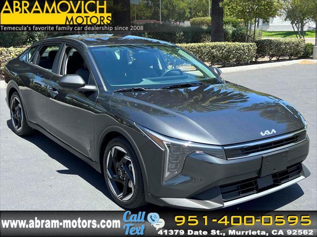 Photo of 2025 Interstellar Gray Kia K4