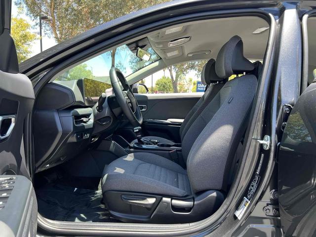 Photo of 2025 Interstellar Gray Kia K4