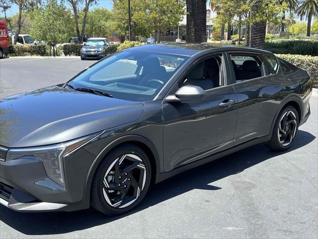 Photo of 2025 Interstellar Gray Kia K4