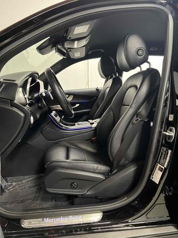 Photo of 2022 Black Mercedes-Benz GLC 300