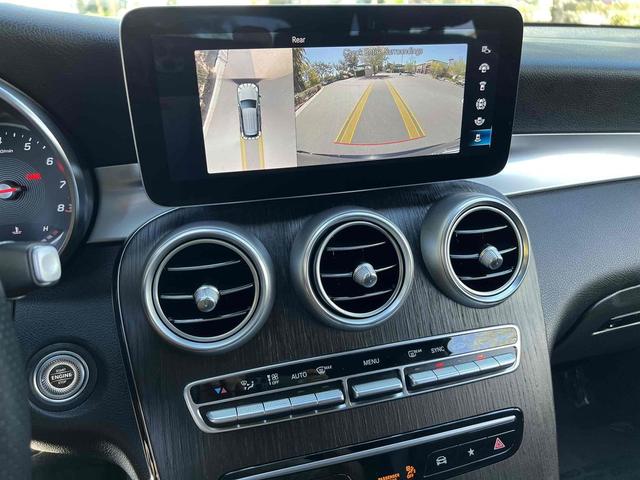 Photo of 2022 Black Mercedes-Benz GLC 300