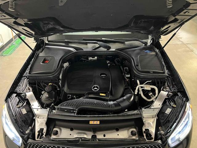 Photo of 2022 Black Mercedes-Benz GLC 300
